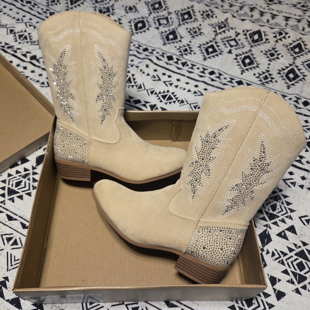 MIA Kids Tan Boots - Picture 5 of 7
